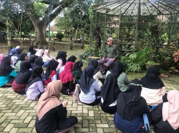 KEGIATAN RUTIN BARISAN CINTA LINGKUNGAN (BCL) SMAN 1 KARANGAN