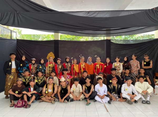 GELARAN UJIAN PRAKTIK BAHASA JAWA LUDRUK DAN KETOPRAK