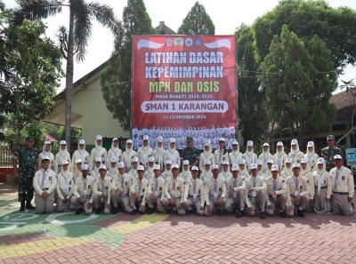 KEPALA SMANESKA RESMI BUKA LDK UNTUK MPK &amp; OSIS M/B 2024/2025