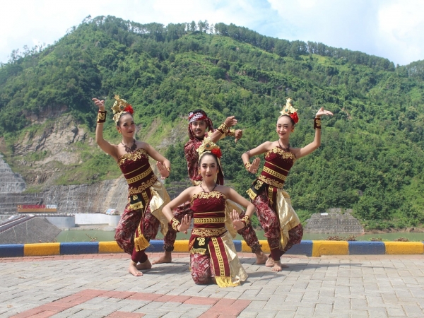 &ldquo;LOMBA TARI KREASI TINGKAT NASIONAL BNN RI&rdquo;