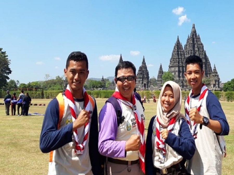 TIGA PERWAKILAN PRAMUKA PENEGAK TRENGGALEK