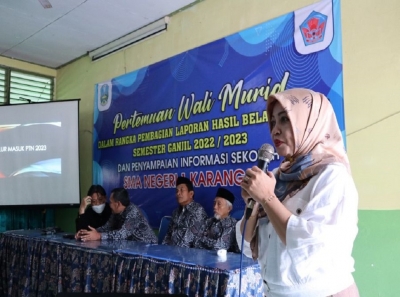 PERTEMUAN WALI MURID KELAS XII &amp; PENGAMBILAN RAPORT SMT GANJIL