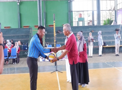 SMANESKA CUP 2026 RESMI DIBUKA DI GOR JWALITA TRENGGALEK