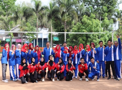BAPAK/IBU GTK BERPARTISIPASI PADA AJANG EKSIBISI COFEST