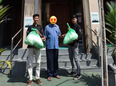 PENYALURAN ZAKAT FITRAH SMAN 1 KARANGAN TRENGGALEK