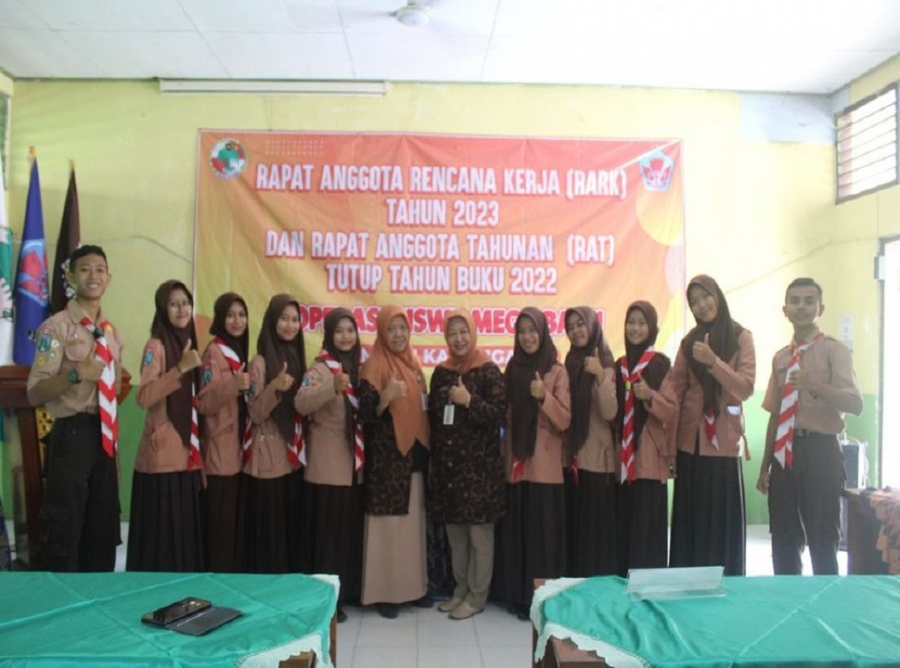 KOPERASI SISWA MEGA BARU SMANESKA GELAR RARK & RAT