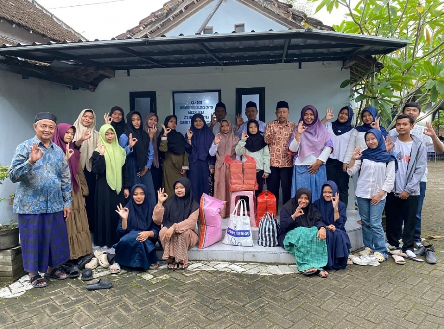 TASYARUFUL SHODAQOH DHUAFA PIK-R LARAS MUDA SMAN 1 KARANGAN