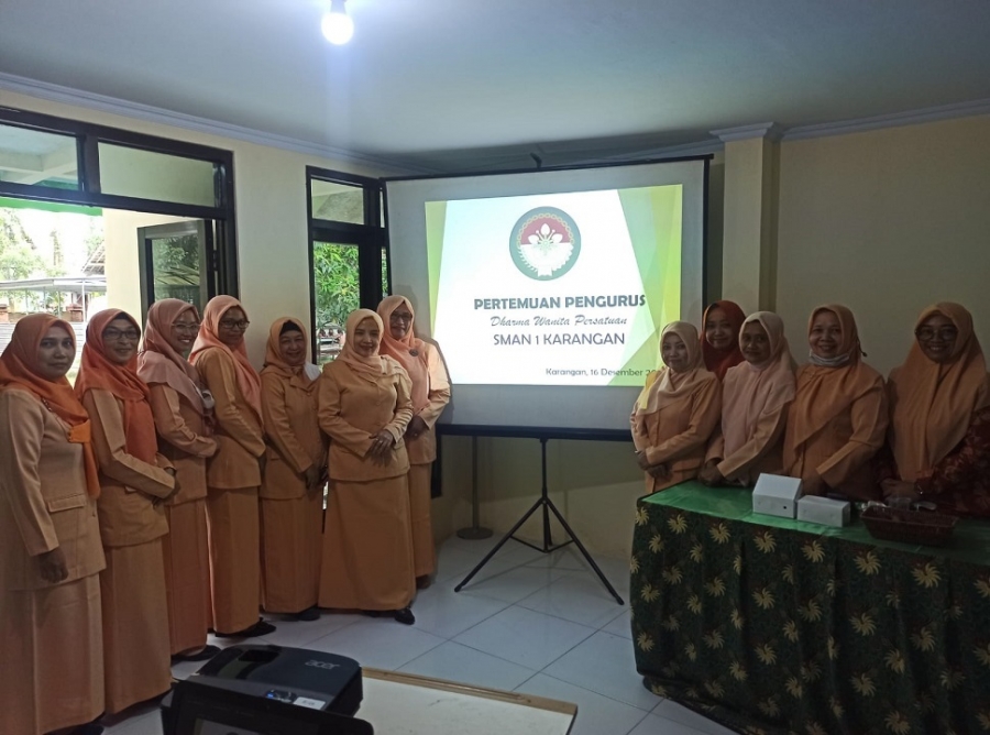 PERTEMUAN RUTIN TIAP BULAN PENGURUS DWP SMAN 1 KARANGAN
