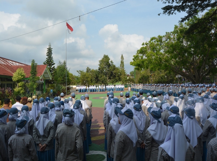 ADAB ITU LEBIH UTAMA DARI PADA ILMU "SAMBUTAN IBU OKTIA"
