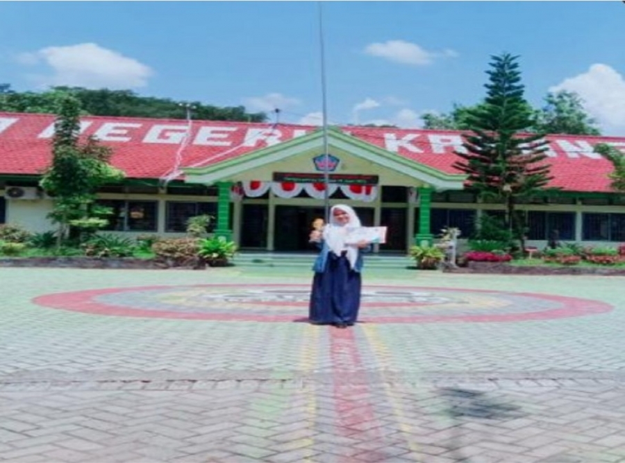 DILLA MUTIARA TSANI MTsN 1 TRENGGALEK JUARA 1 KIMIA