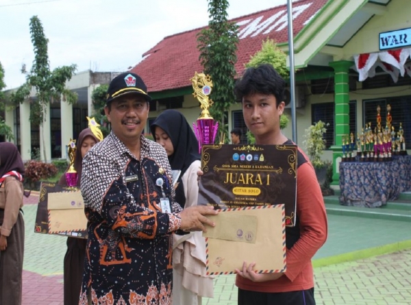 MTSN 1 Trenggalek JUARA 1 GITAR SOLO SMANESKA CUP 2023