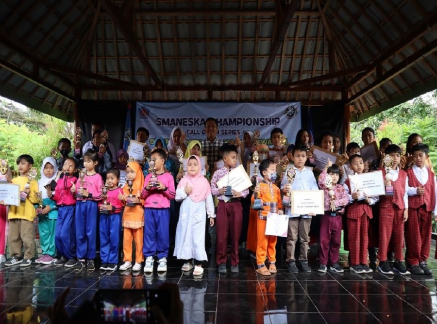 LOMBA MEWARNAI SC#2 TINGKAT TK/SD OLEH SMAN 1 KARANGAN