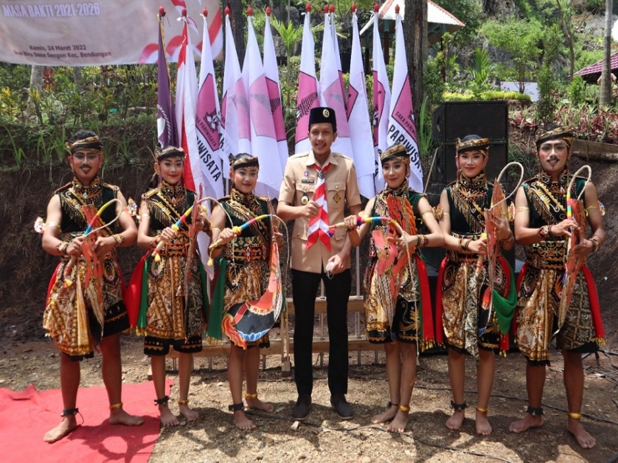 TARI TURONGGO YAKSO SMAN 1 KARANGAN TRENGGALEK TAMPIL LANCAR DAN APIK