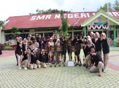 MTSN 1 TRENGGALEK RAIH JUARA UMUM SMANESKA CUP