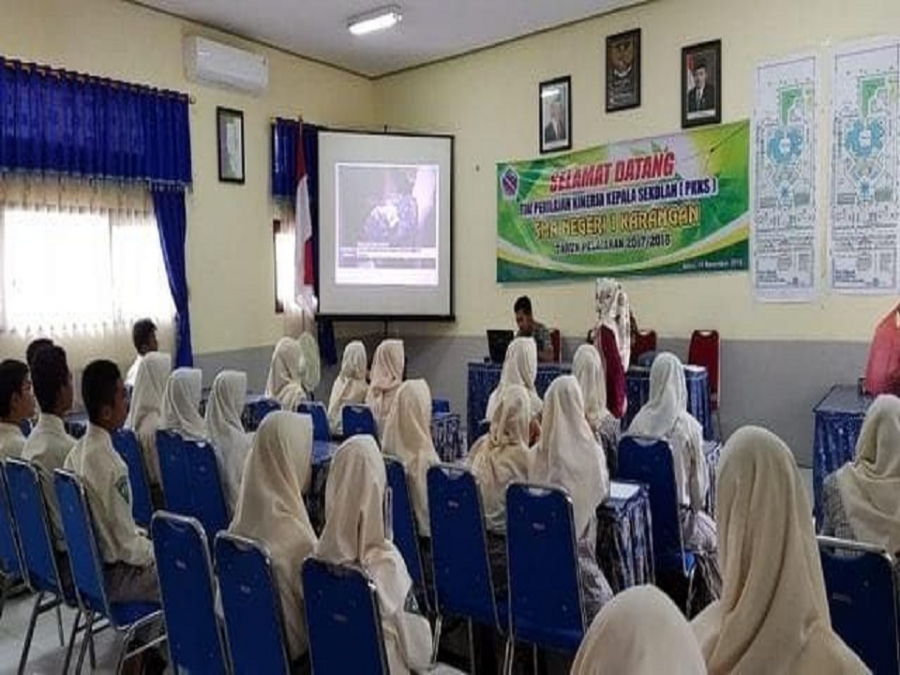 Puskesmas Karangan Kerja Bareng PMR WIRA 03.03 WIRASATYA SMANESKA