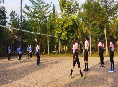 TIM VOLLY PUTRI SMAN 1 KARANGAN RAIH JUARA 1 DAN JUARA 2