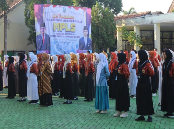 PELAKSANAAN MPLS HARI KE 3 SMANESKA TAHUN AJARAN 2024/2025