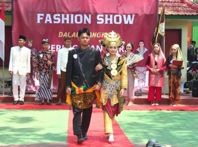 SMANESKA GELAR BERBAGAI LOMBA UNTUK PERINGATI HARI PAHLAWAN