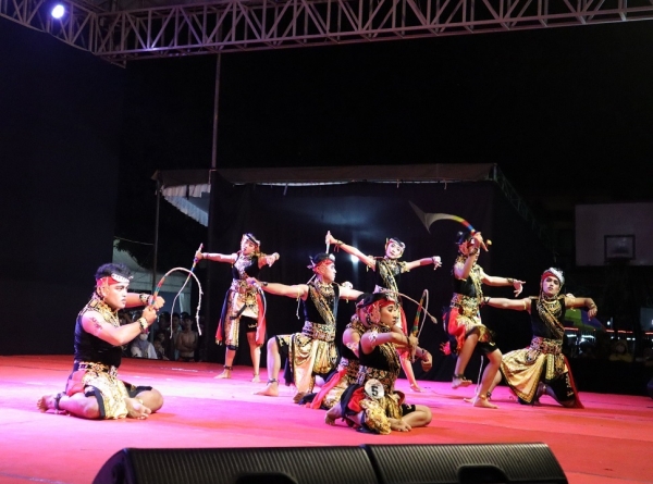 SANGGAR TARI SMAN 1 KARANGAN TRENGGALEK BISA TAMPIL LANCAR